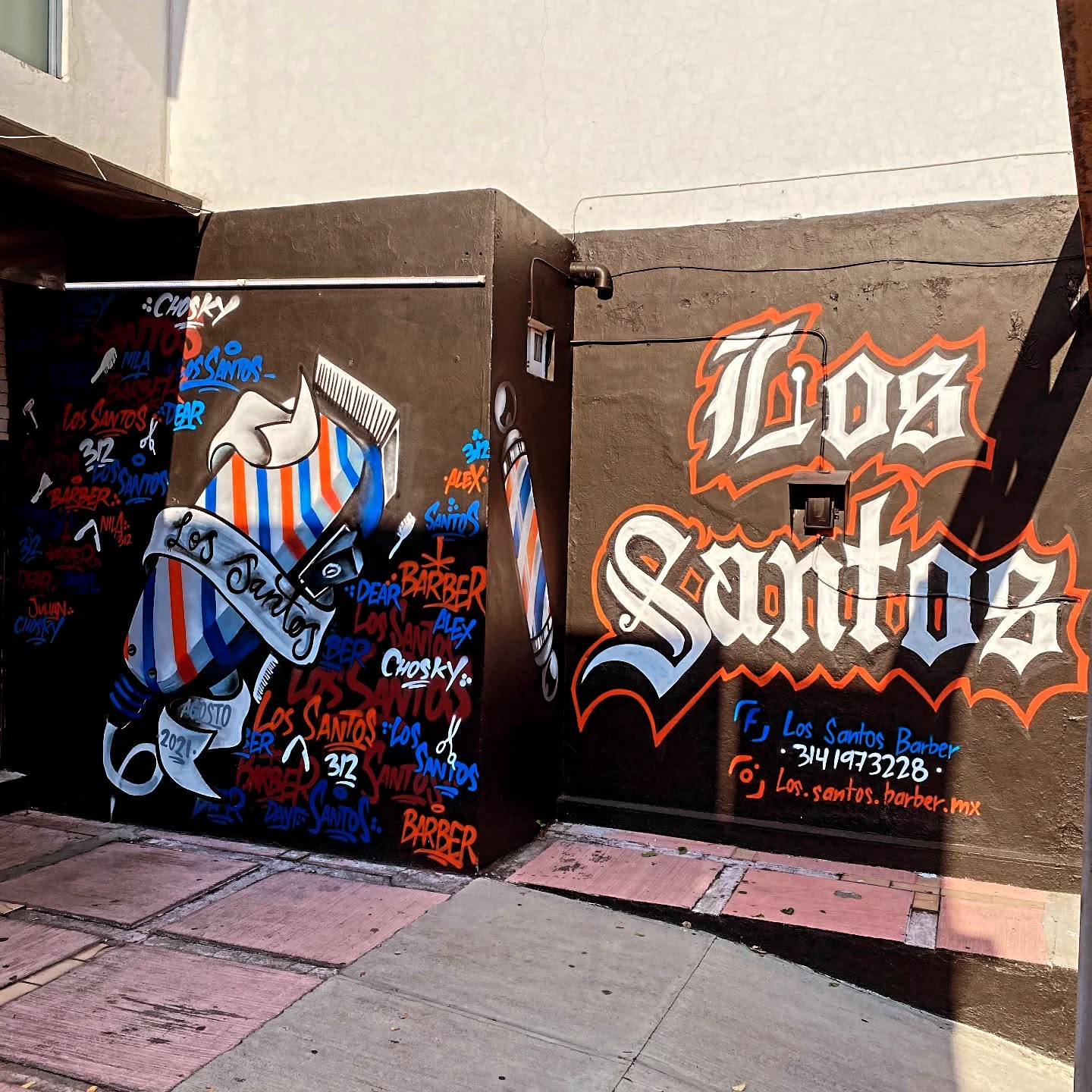 Precios de barbería Los Santos en Colima